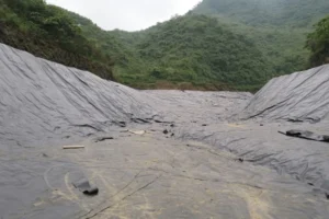 Màng chống thấm HDPE cho bãi chôn lấp rác thải
