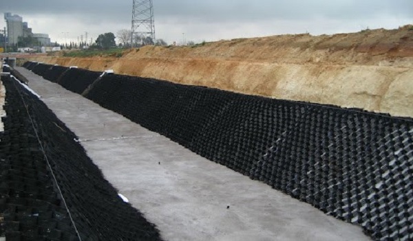 Thi công gia cố nền đường bằng ô địa kỹ thuật Geocell