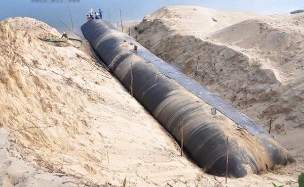 Ống địa kỹ thuật Geotube chống xói lở