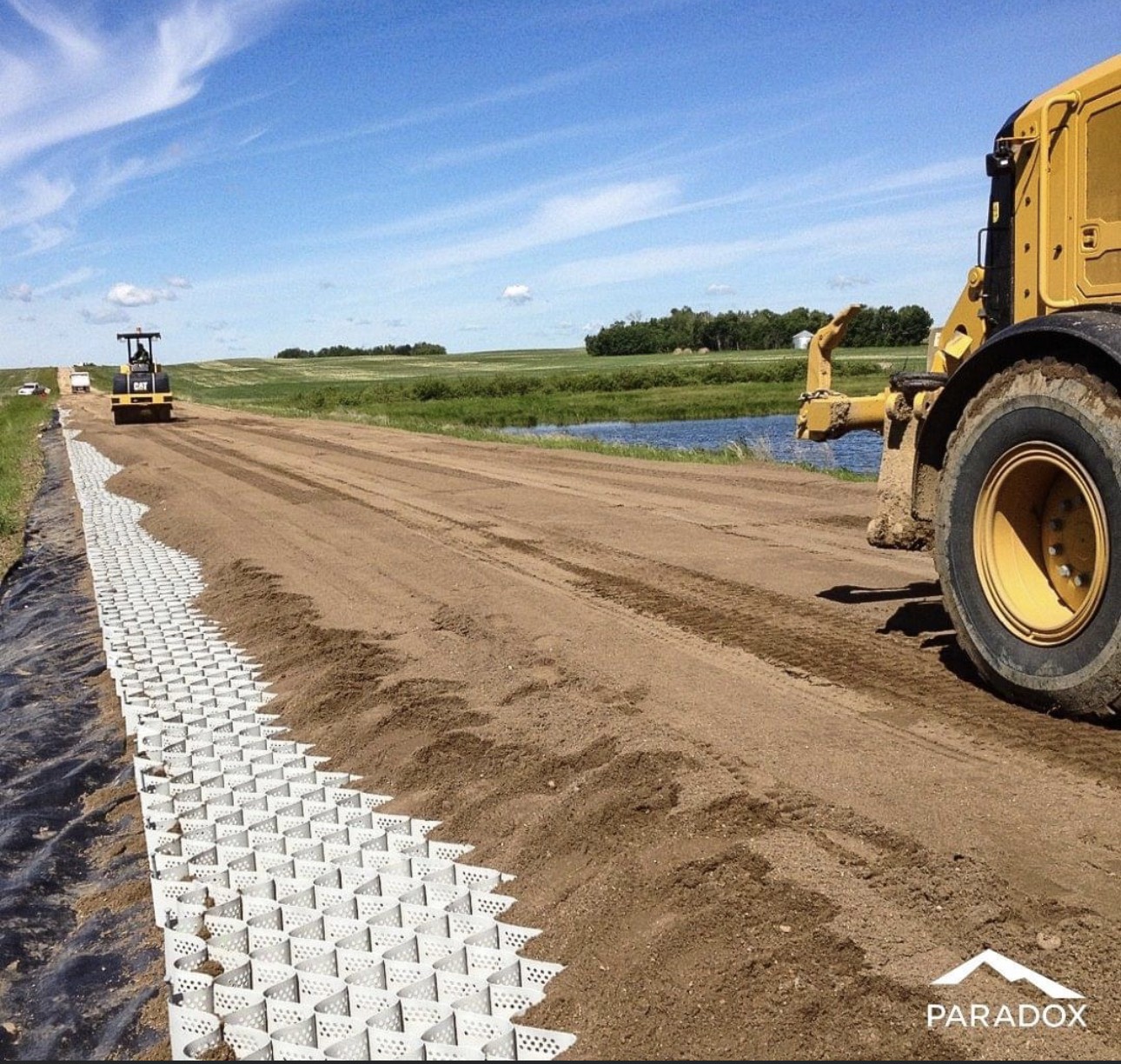 Thi công gia cố nền đường bằng Geocell